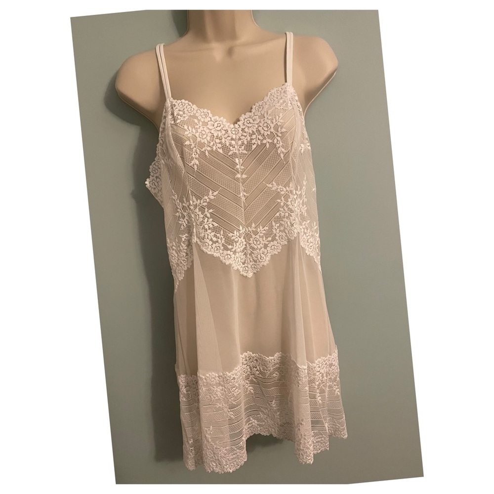 Wacoal Embrace Lace chemise short nightie